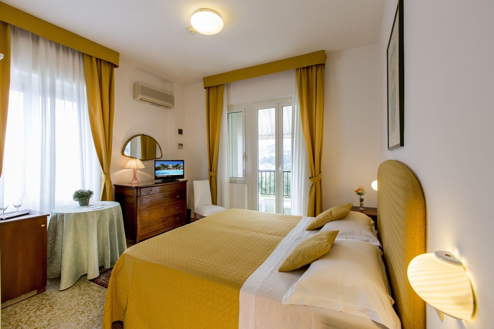 סילבי מרינה Hotel Mion Charme & Relax מראה חיצוני תמונה
